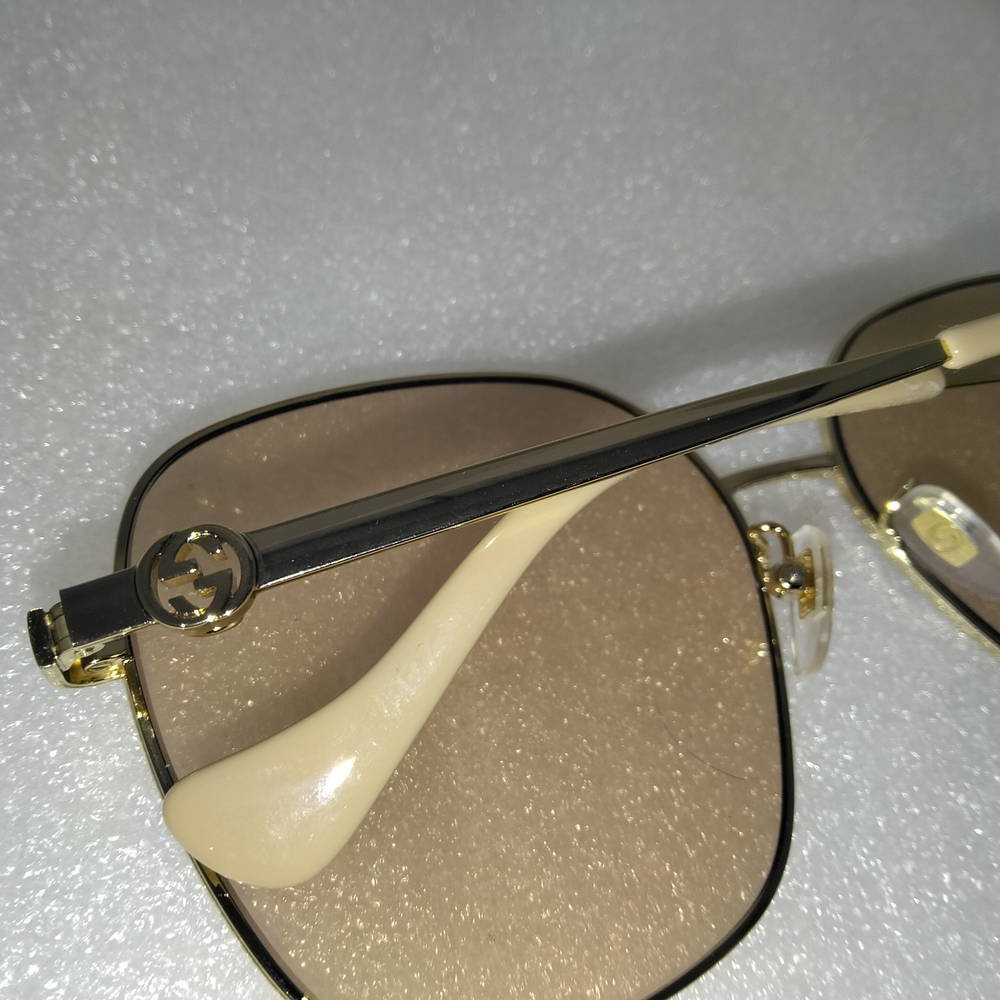 Gucci Gold Frame Sunglasses - Picture 5 of 7